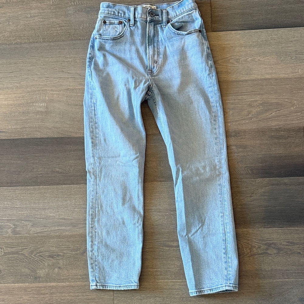 Abercrombie High-Waisted Jeans